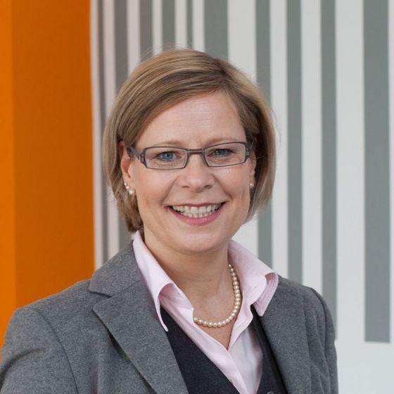 Kirsten Schmale, Controlling, Hospital LogiServe, Logistik Krankenhaus, Materialversorgung Kirsten Schmale, Controlling, Hospital LogiServe, Logistik Krankenhaus, Materialversorgung